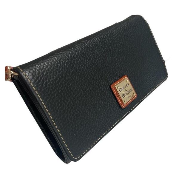NWOT Dooney & Bourke Wexford Leather Daphne Crossbody Wallet in Black
Perfect! - Picture 3 of 10